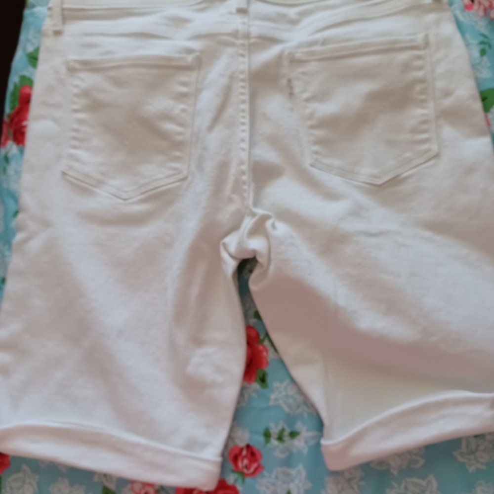 Levi jean bermuda shorts